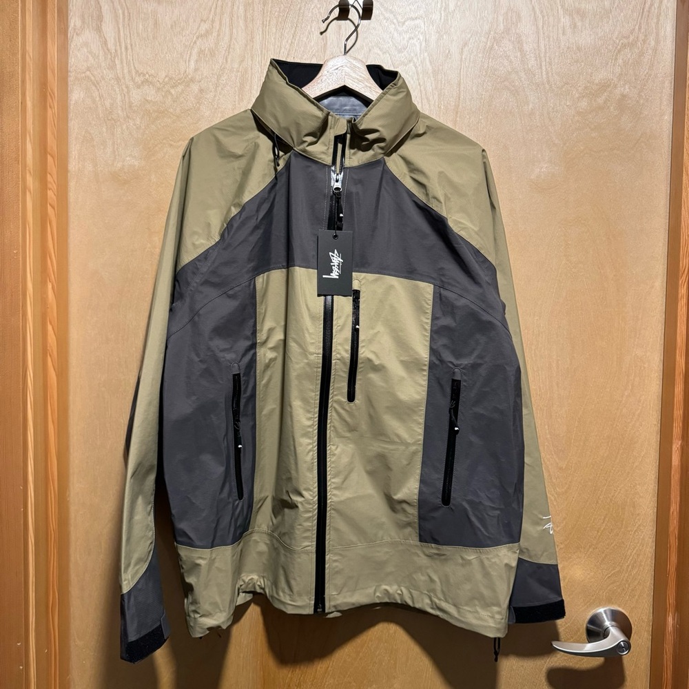 Stussy Taped Seam Rain Shell Jacket